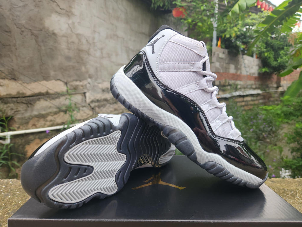 Air Jordan 11 High-Top Sneakers – Grey/Black