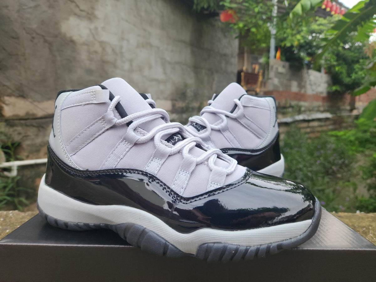 Air Jordan 11 High-Top Sneakers – Grey/Black